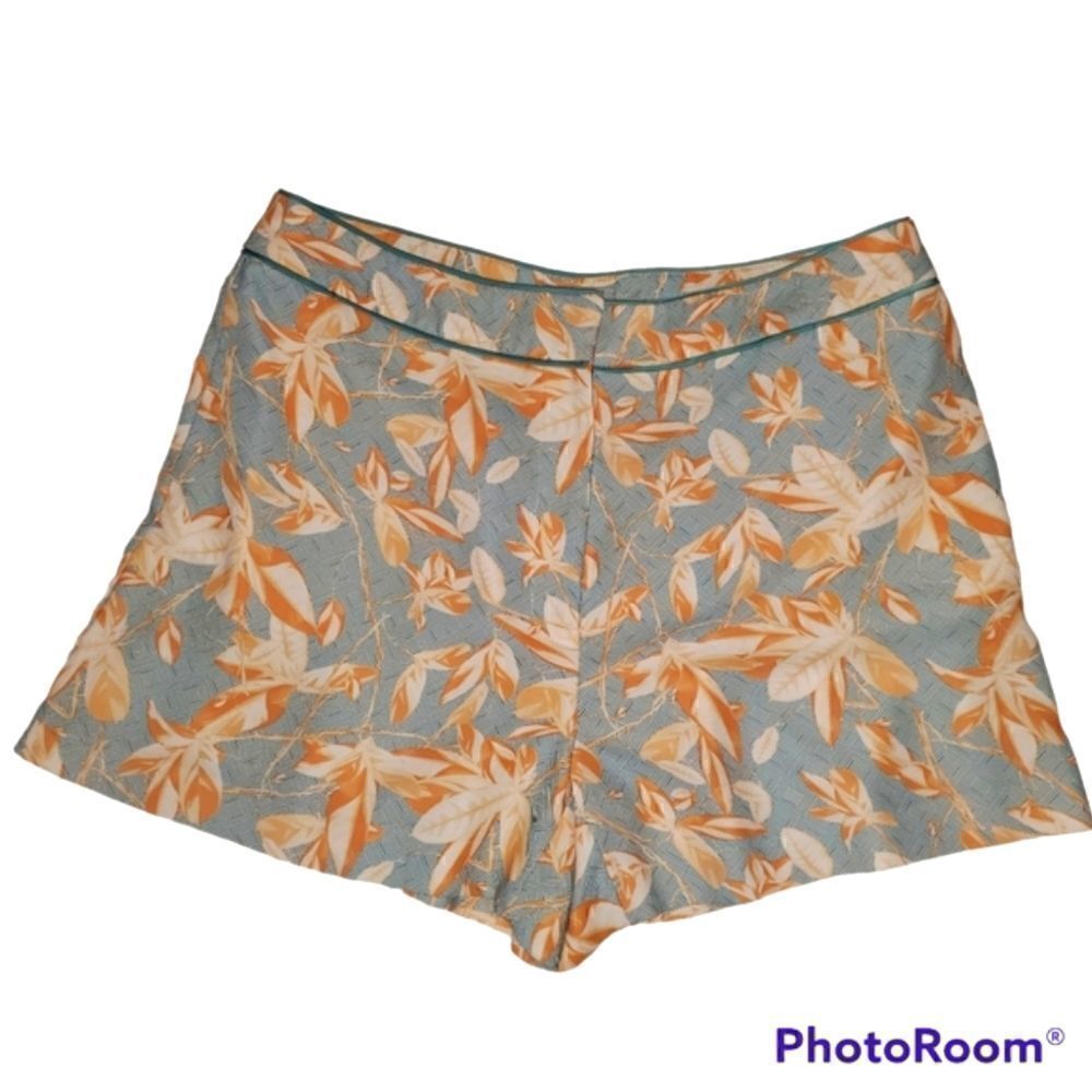 H&M floral leaf print trouser shorts 14